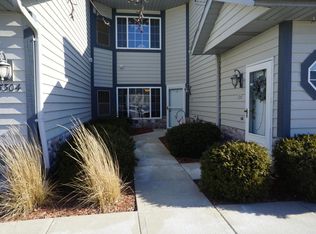5304 S Hidden Dr, Greenfield, WI 53221