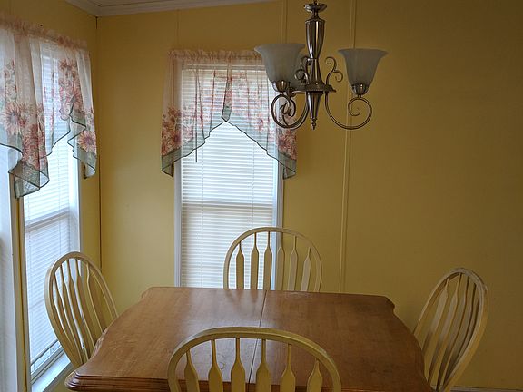 4th image of 181 Brandenburg Dr