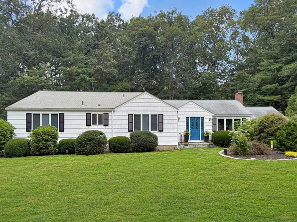 96 Moravia Road, Avon, CT 06001