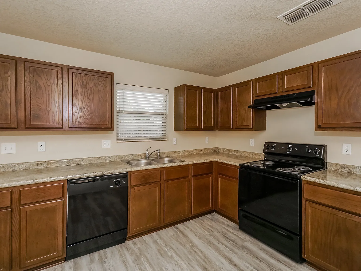 Aspen Park West — Photo 2