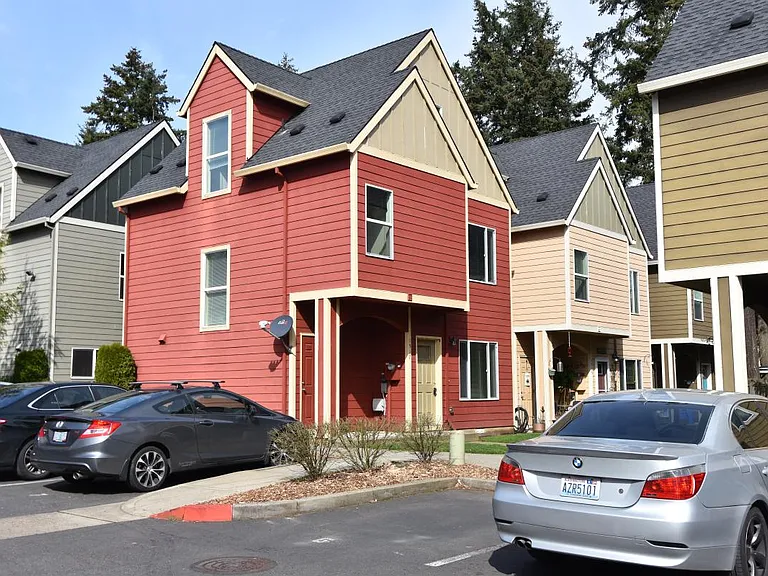1517 SE 127th Ave #9 — Photo 1