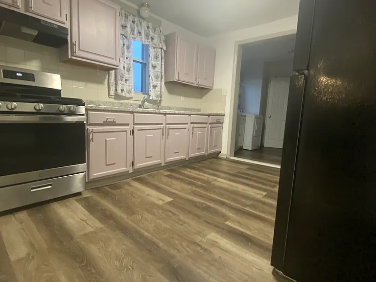 411 Chicago St — Photo 3