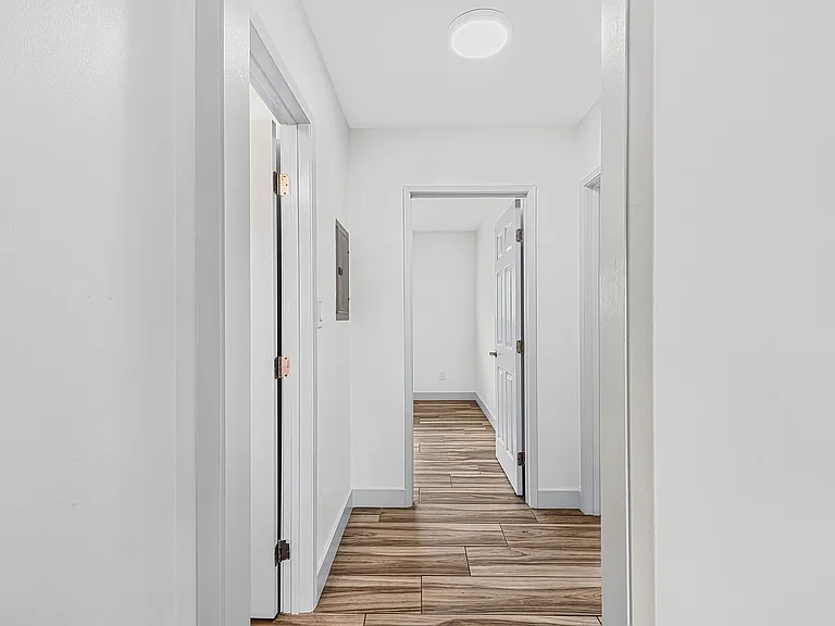 1332 Walnut Ave — Photo 8