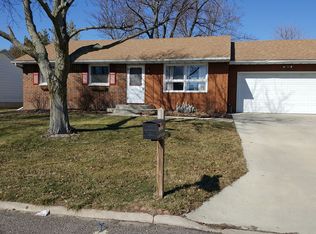 603 Manor Dr, Metamora, IL 61548