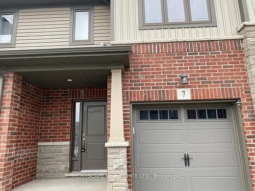 77 Diana Ave Photo 1