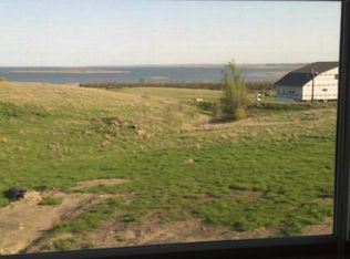 8573 39th St NW, New Town, ND 58763