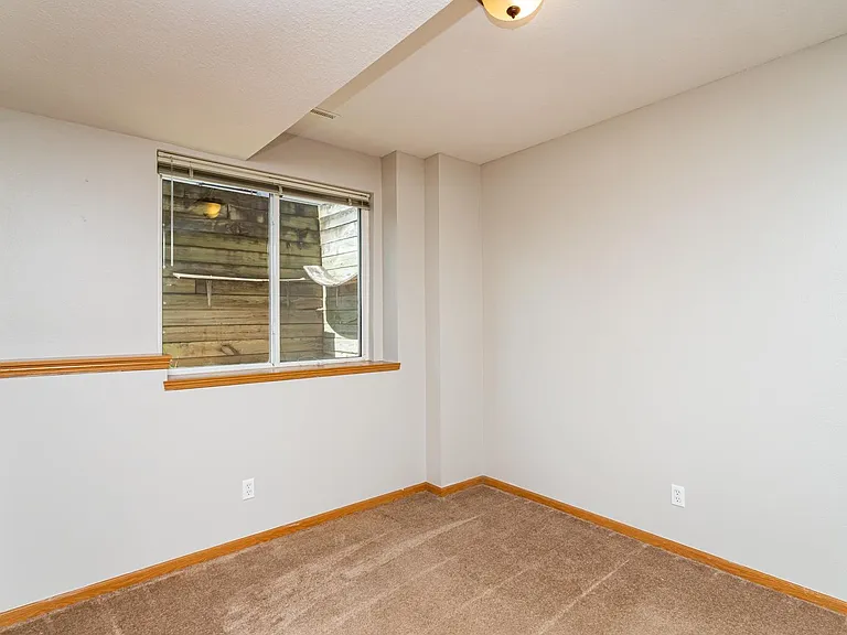 4630 Twain St — Photo 23