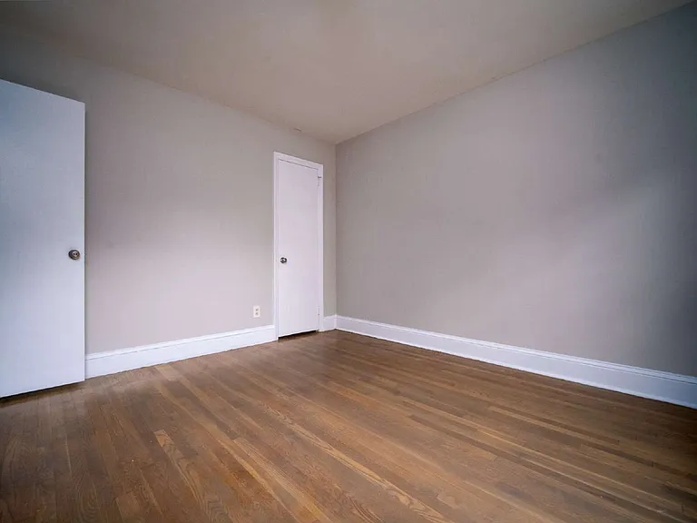 3453 Meredith Ave — Photo 18