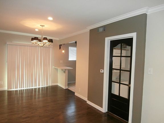 2nd image of 11022 Aqua Vista St APT 1