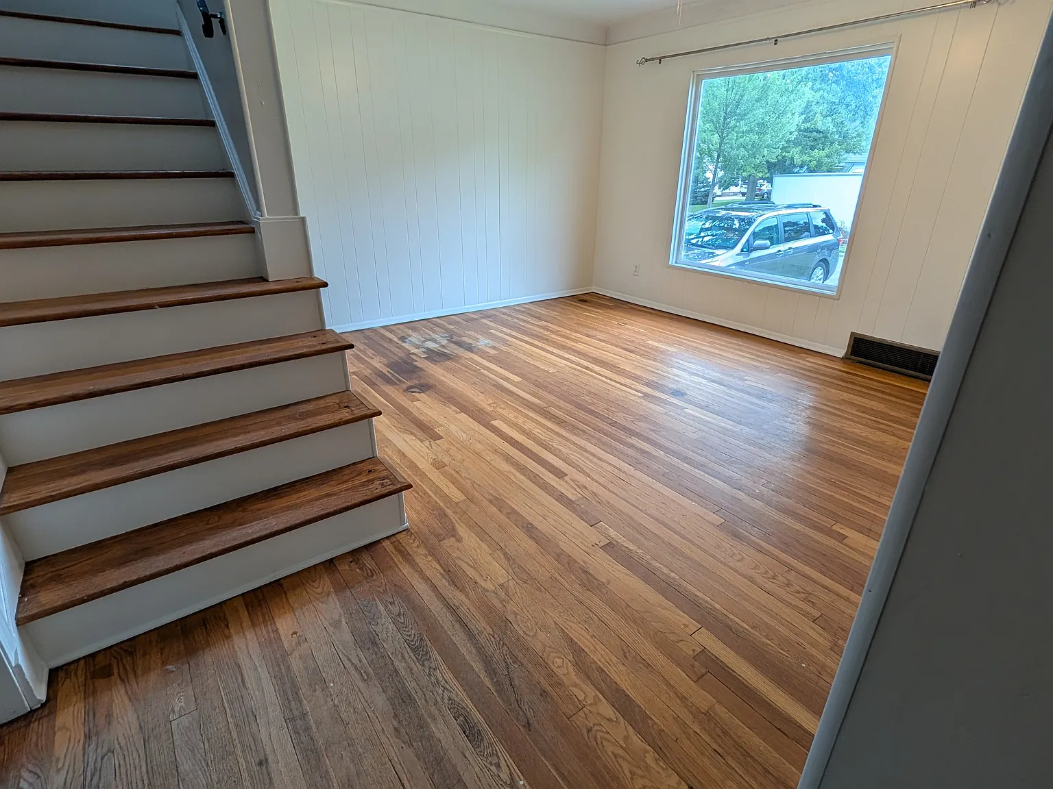 3 bed, 867 sqft, $1,795 — Photo 3