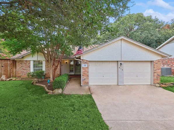 816 Morning Glory Ln, Bedford, TX 76021