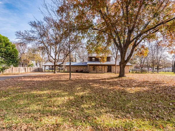 12 Hidden Acres Dr, Round Rock, TX 78665