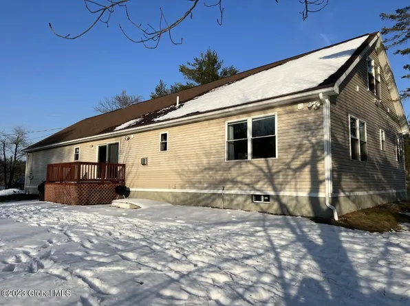 30 W Shore Drive, Averill Park, NY 12018