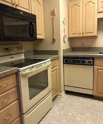 4th image of 1 Towers Park Ln APT 314