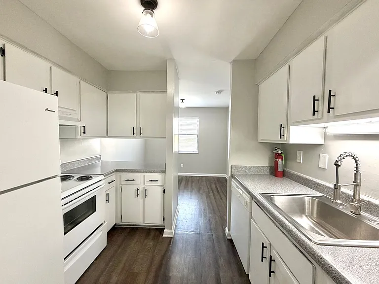 136 Jack Miller Blvd — Photo 6