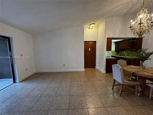 8977 SW 123rd Ct APT 207, Miami, FL 33186