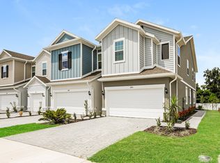 1482 Tristar Dr, Plant City, FL 33563