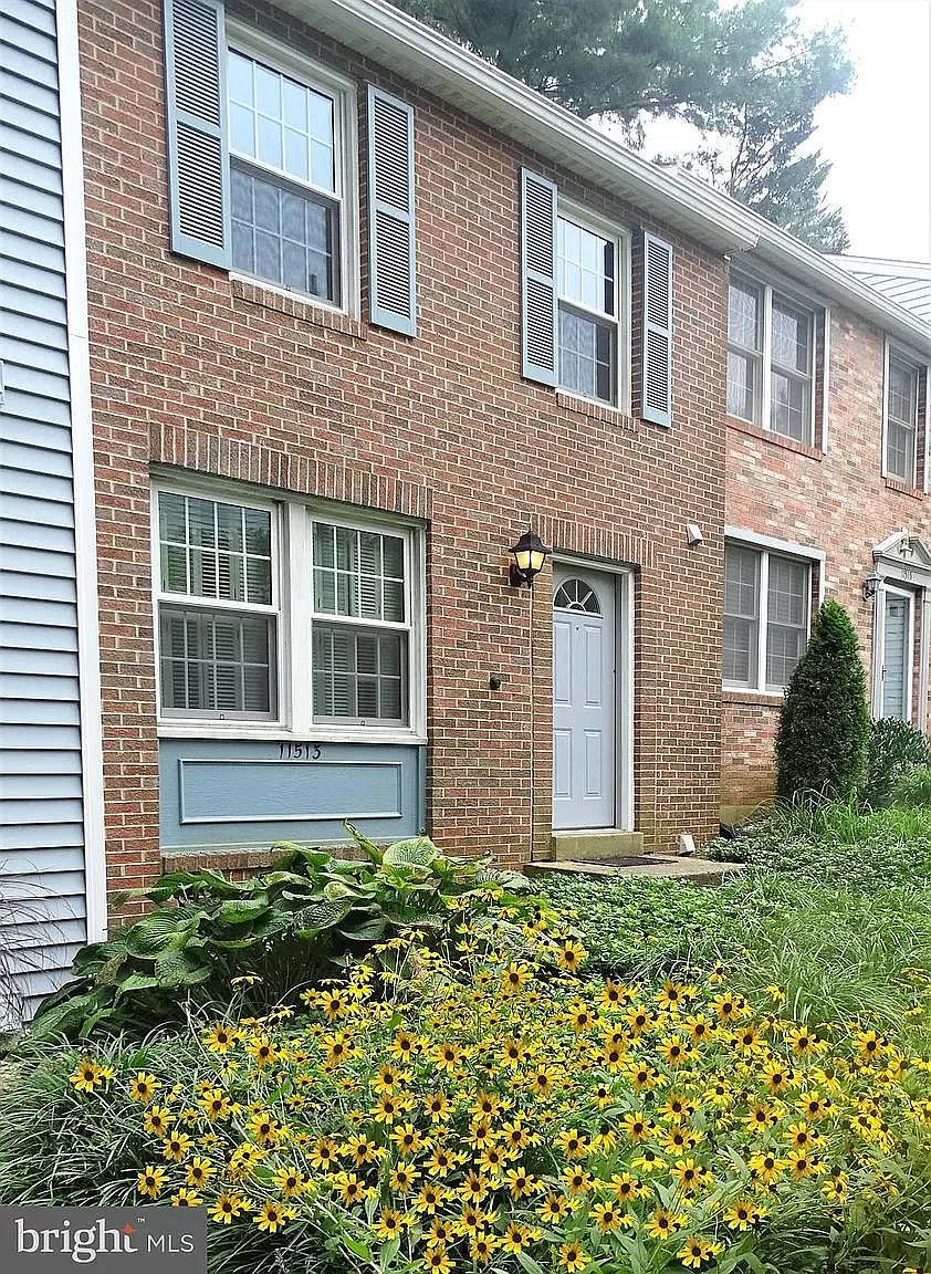 3 bed, 2.5 bath, 1418 sqft, $2,950 — Photo 1