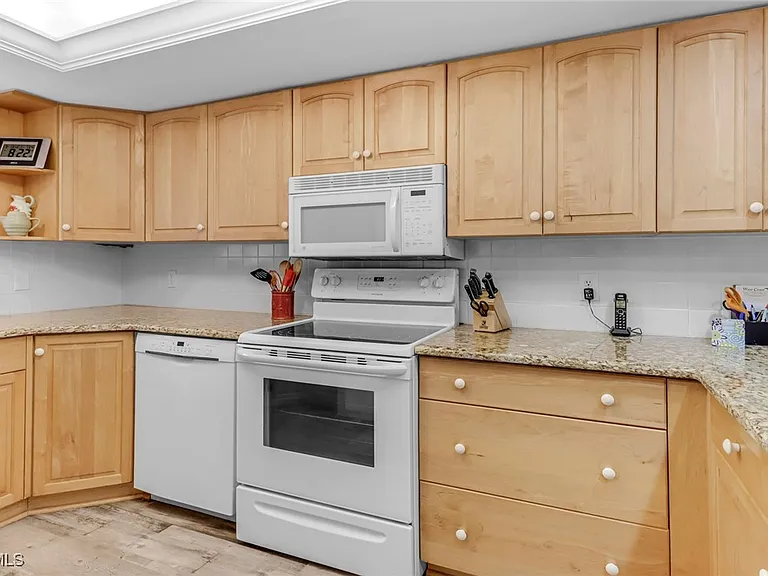 4396 Bowsprit Ct #2E — Photo 18