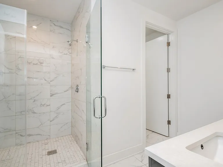 1701 W Webster Ave #608 — Photo 13