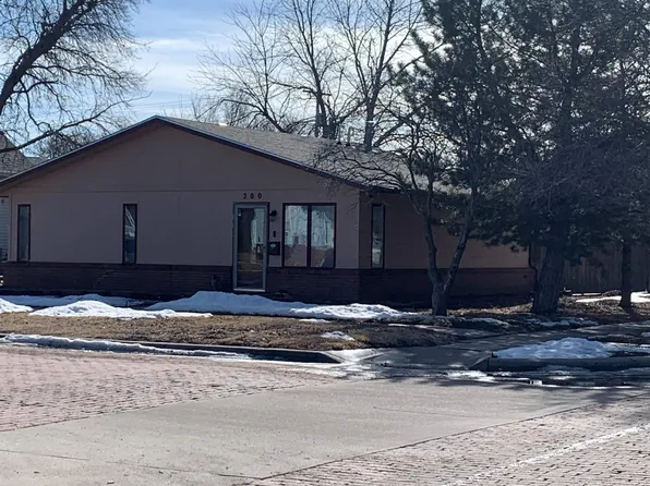 200 E 15th St, Hays, KS 67601