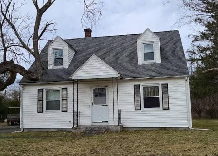 1st image of 55 Dupuis Rd