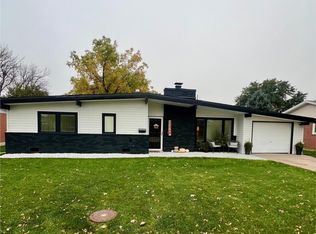 2306 W C St, North Platte, NE 69101