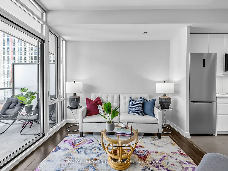 170 Fort York Blvd #1008 — Photo 6