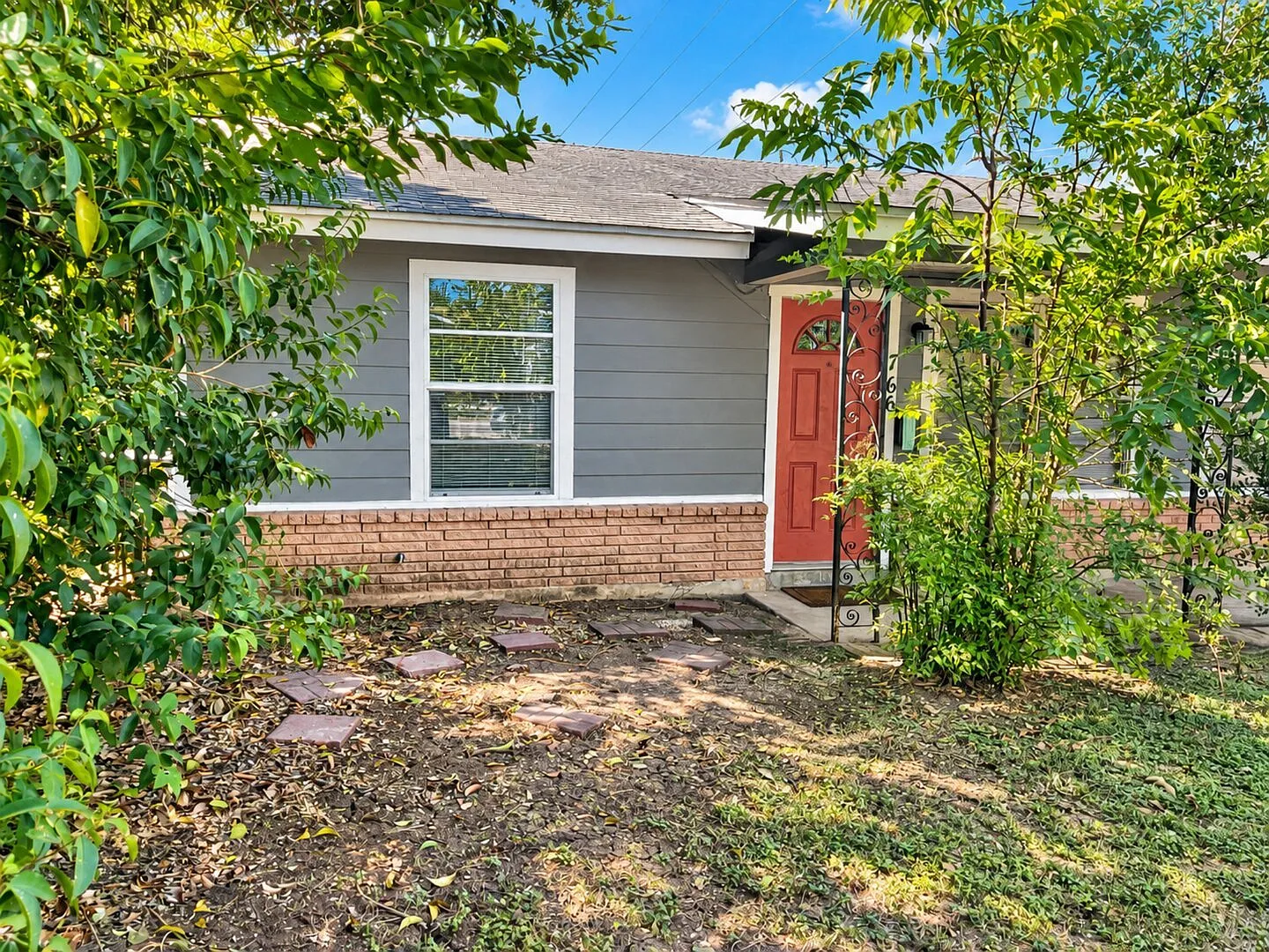 766 Edgebrook, San Antonio, TX 78213 | 2 Bedroom Duplex for Rent — Photo 4