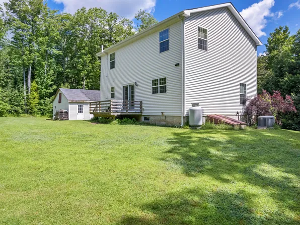694 Camden Road, Hope, ME 04847