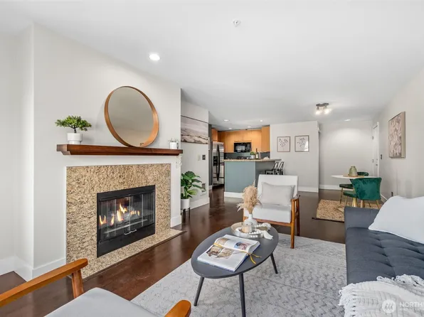 3203 Avalon Way SW, Seattle, WA 98126