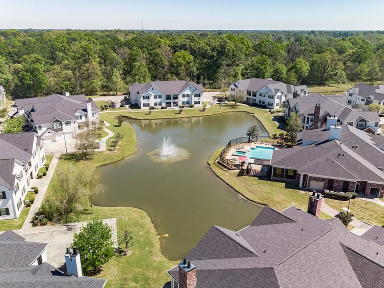 Mansions at Ivy Lake — Photo 19