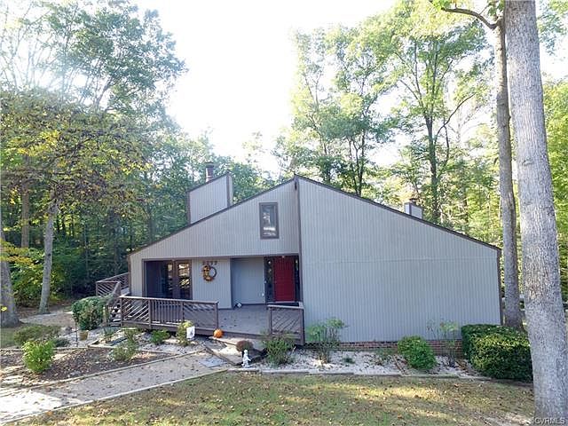 1st image of 9277 Tadcaster Cir