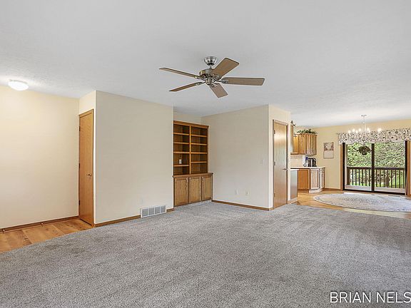 5th image of 205 Parkside Dr
