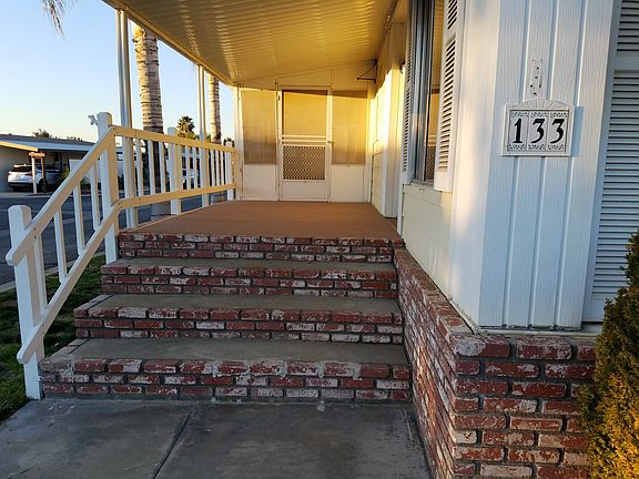 2nd image of 1300 W Menlo Ave Spc 133