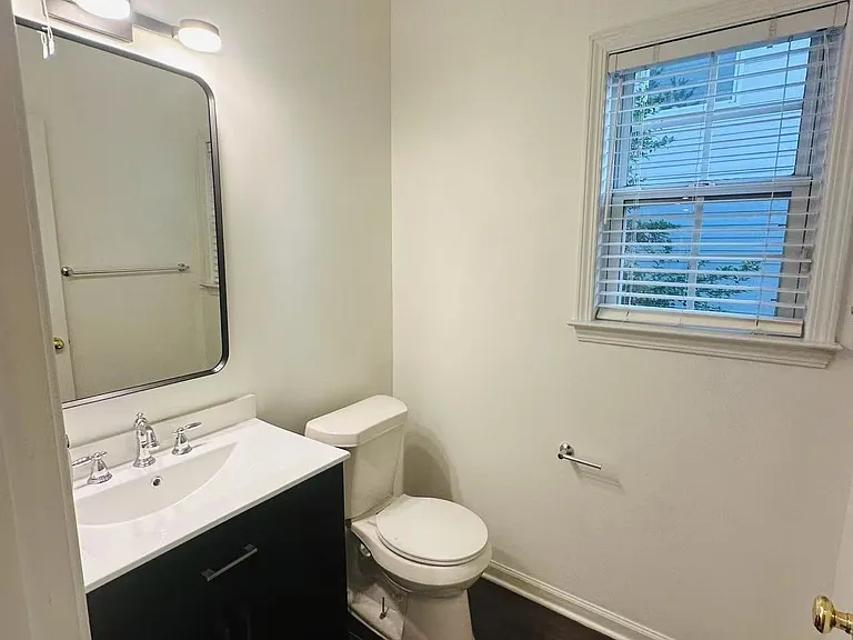 354 Wedmore Ct — Photo 21