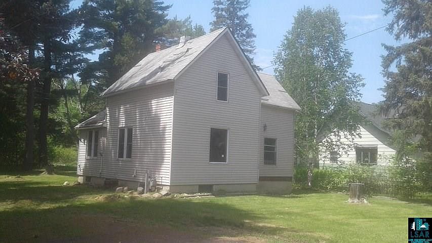 2nd image of 509 2nd St
