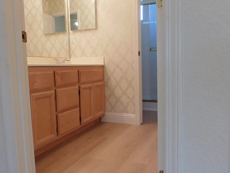 412 Avila Dr — Photo 9
