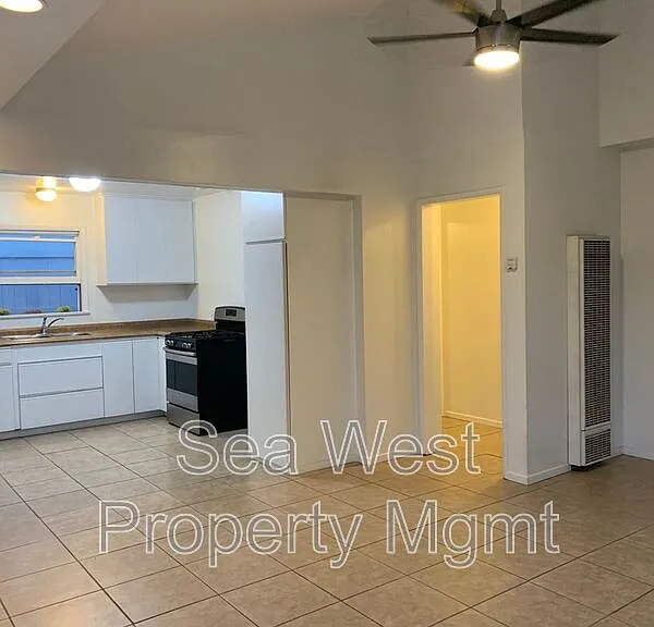 123 W Jason St #C — Photo 2