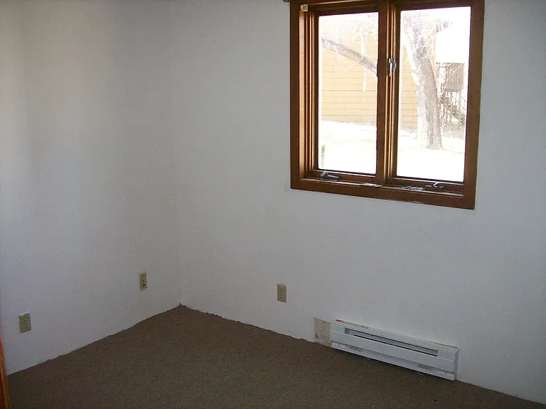 823 Doberman Ct SE — Photo 13