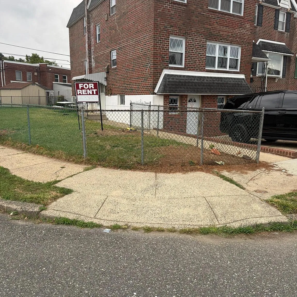 2 bed, 1722 sqft, $1,800 — Photo 2