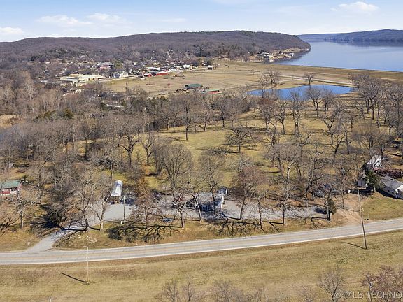 3rd image of 600 S Main St