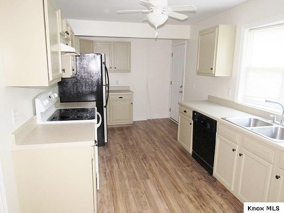 4th image of 1004 N Mulberry St