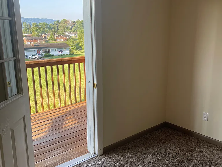 539 E Morgan St #B5 — Photo 17