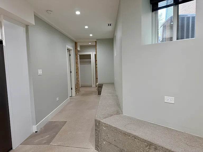 4730 W Grace St #1B — Photo 7