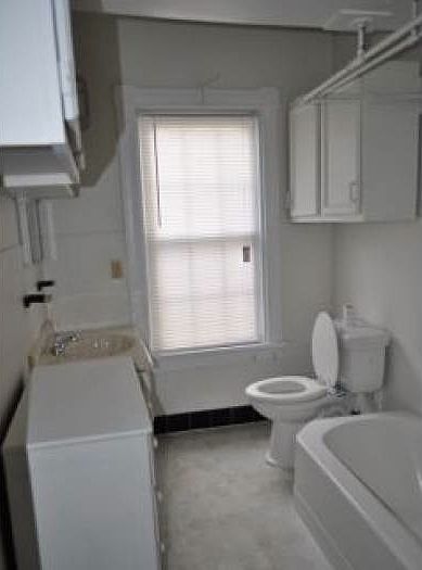 1st image of 301 Glendale Ave #A