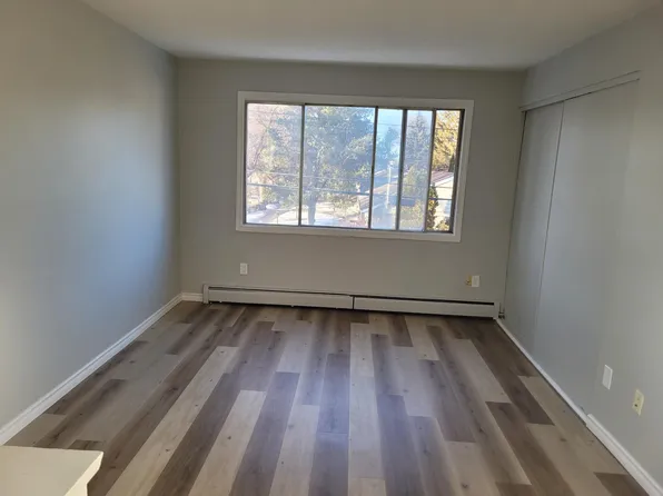 5620 118th Ave NW, Edmonton, AB T5W 1C9