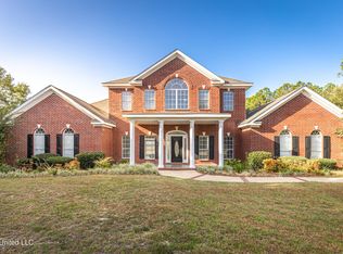 8109 Clamshell Ave, Ocean Springs, MS 39564