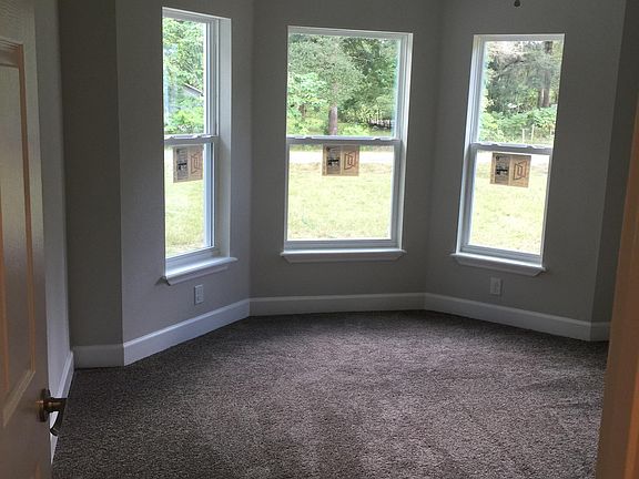 4th image of 3728 SE 130th St