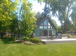 51480 3rd St, Dowagiac, MI 49047